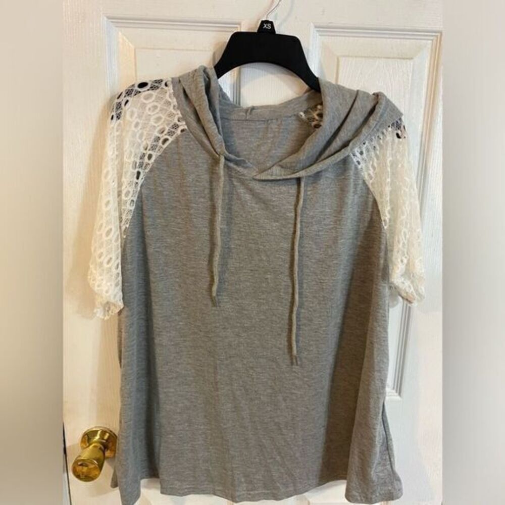 Women’s emery rose grey short sleeve hooded top size XXXL